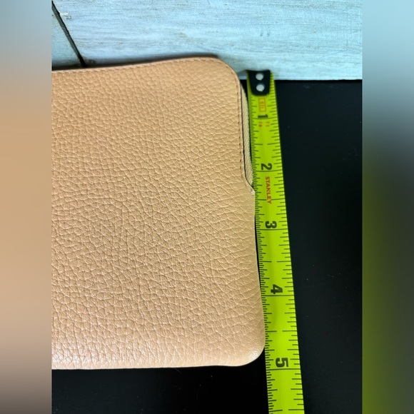 Kate Spade Pebbled Leather Large Wristlet Orange NWT